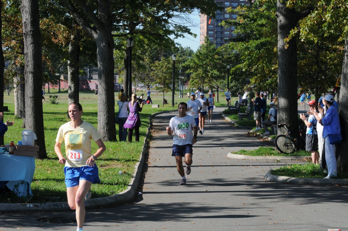 20111009 SriChinmoy 2-Mile Race_114.JPG